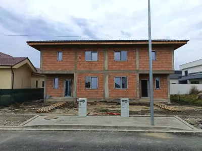 Casă 8 camere Giarmata-Vii - poza 2