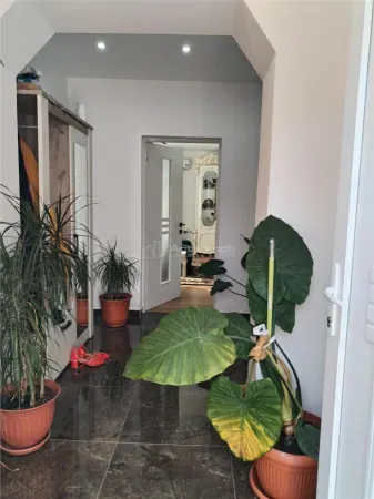 Casă 4 camere Hunedoara - poza 11