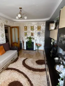 Apartament 3 camere Piatra Neamț - poza 2