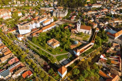 Apartament premium langa Cetatea Medievala, cu plata in doua rate | Acces la SPA & wellness, parcare subterana, parc interior - Targu-Mures