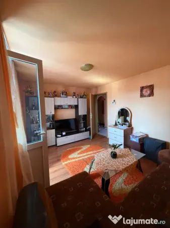 Vand apartament cu 3 camere in babeni valcea - Babeni