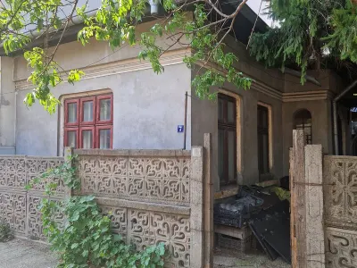 Casă București - poza 2