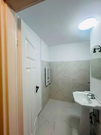 Apartament 4 camere București - poza 2