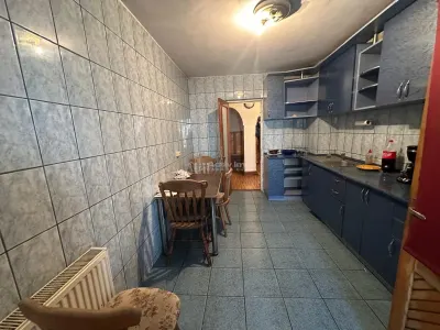 Apartament 3 camere Reșița - poza 13