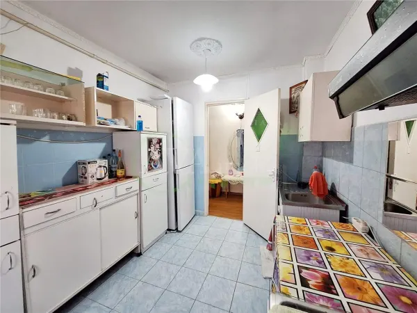 Apartament 3 camere Bacău - poza 8