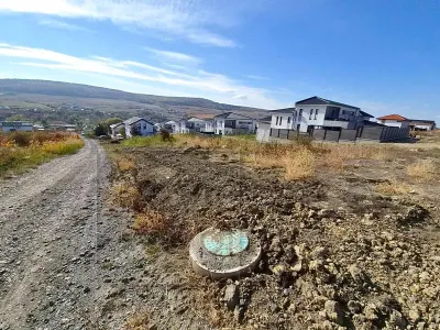 Teren intravilan pentru casa, Iris-Chinteni, zona Beta Residence - Cluj-Napoca