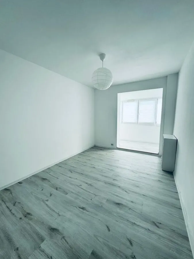 Apartament 3 camere București - poza 1