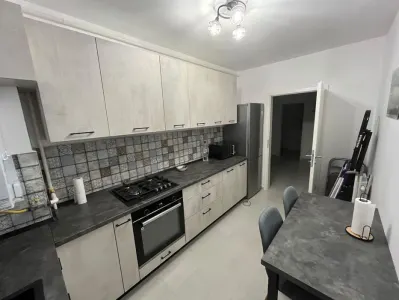 PERSOANA FIZICA vand apartament in Brasov - Brasov
