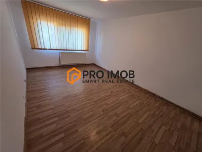 Apartament 3 camere Râmnicu Sărat - poza 2