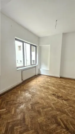 Apartament 3 camere București - poza 1