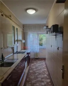 Zona buna - Podul de Fier - Apartament 3 camere - Iasi