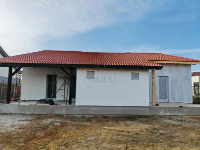 Casă 3 camere Moșnița Veche - poza 5