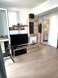 Închiriez Apartament cu 2 camere, centrală proprie, zonă liniștită - Bucuresti