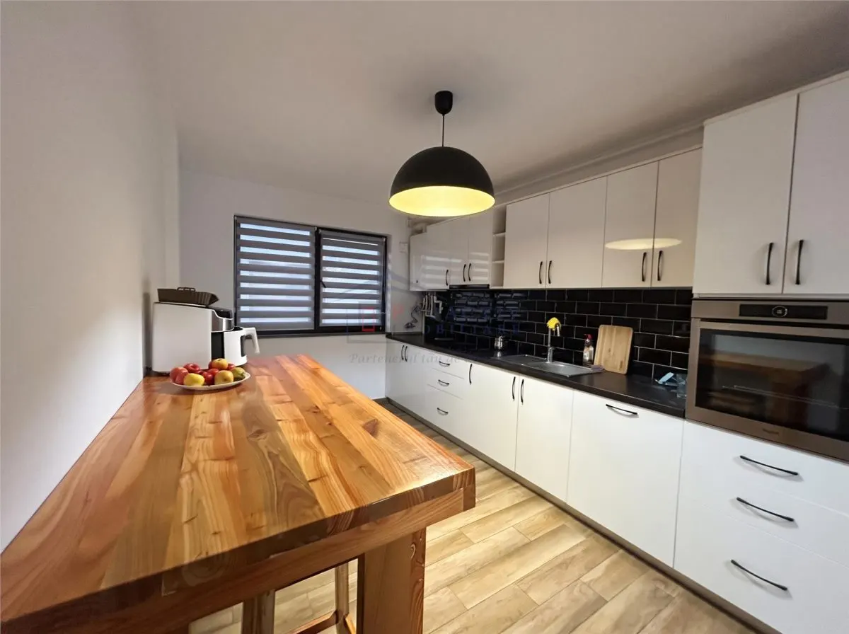 Apartament 3 camere Suceava - poza 1