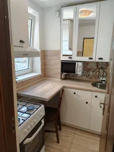 Vanzare Apartament 2 camere 48 mp, renovat, mobilat, 2 min metrou Romancierilor - Bucuresti