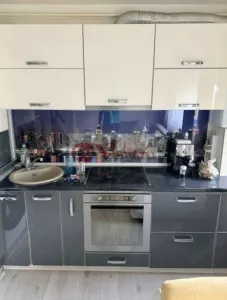 De inchiriat apartament cu 2 camere, Micro 13, et. 5, 300 euro - Galati