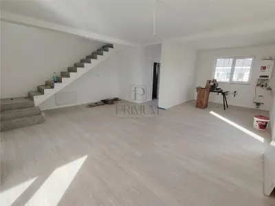 Casă 4 camere Moșnița Veche - poza 3