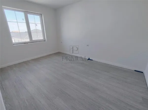 Casă 4 camere Moșnița Veche - poza 6