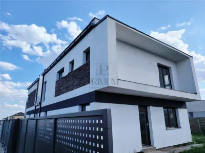 Comision 0 - Duplex 5 camere - despartit prin C.T. - finalizat - Mosnita Noua