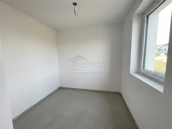 Casă 4 camere Ipotești - poza 11