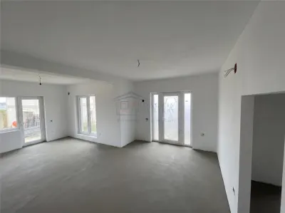 Casă 4 camere Ipotești - poza 5