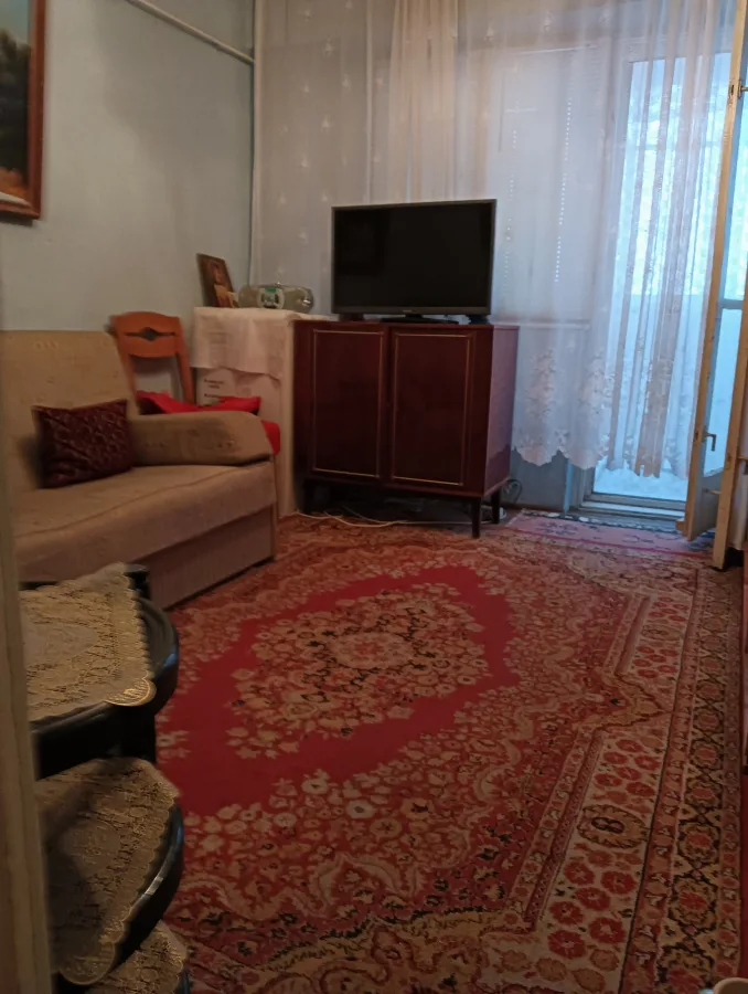 vindem apartament cu 3 camere - Galati