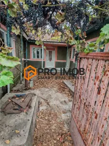 Casa batranesca+teren zona Micro 3 - Buzau