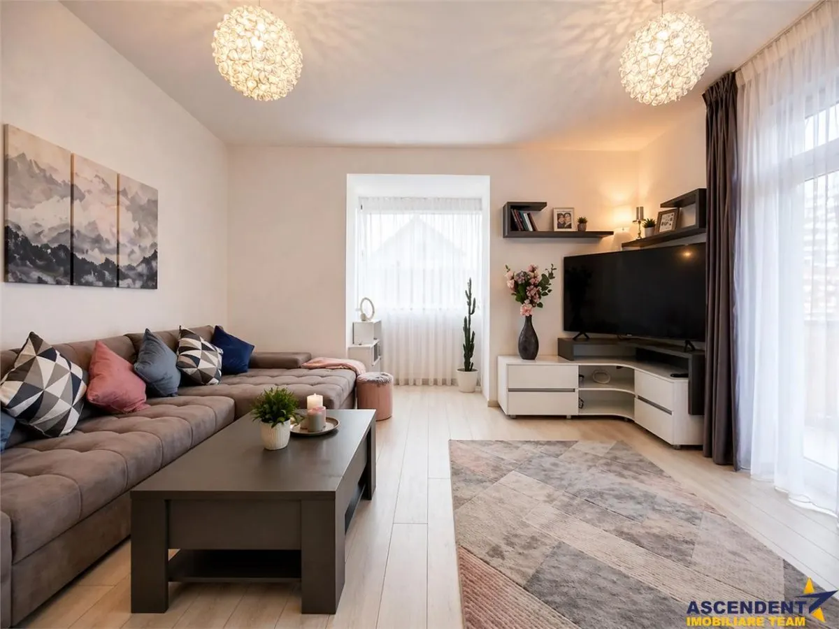 Apartament 3 camere Brașov - poza 1
