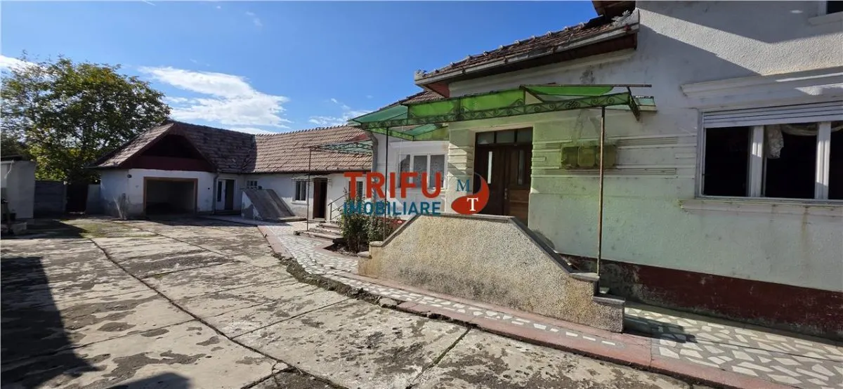 Casă 5 camere Alba Iulia - poza 1