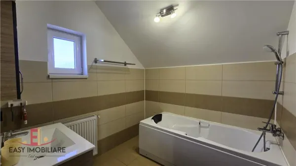 Casă 4 camere Livezeni - poza 15