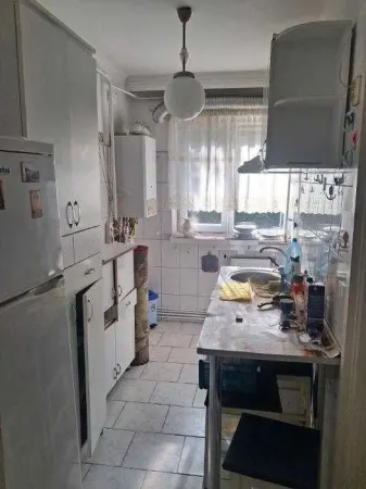 Apartament 3 camere Piatra Neamț - poza 1