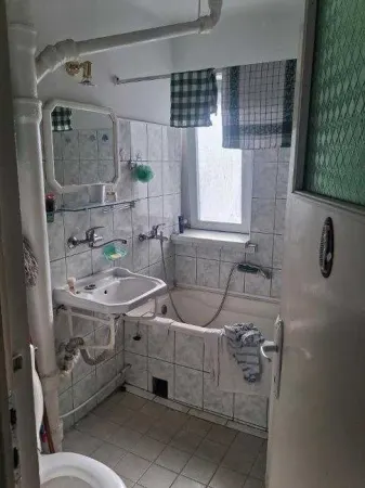 Apartament 3 camere Piatra Neamț - poza 2