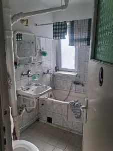 Apartament 3 camere Piatra Neamț - poza 2