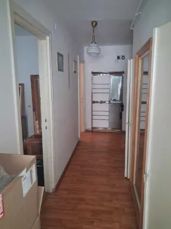 Apartament 3 camere Piatra Neamț - poza 4