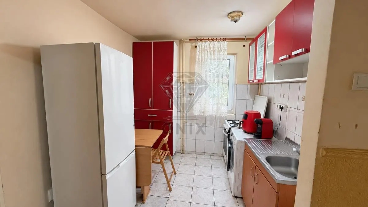 Apartament 3 camere Ploiești - poza 1