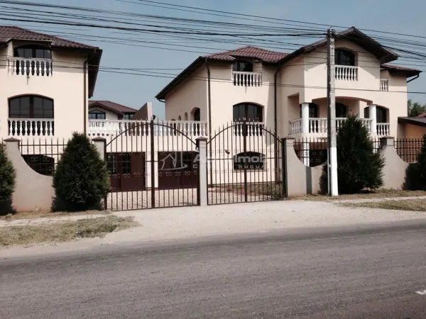 Casă 9 camere Petrești - poza 1
