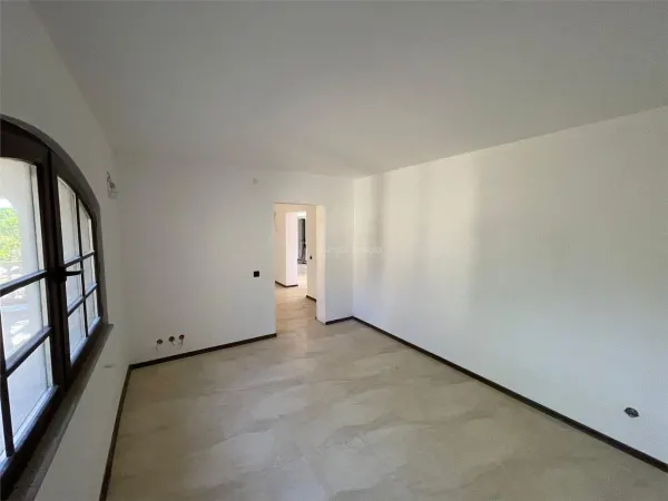 Casă 9 camere Petrești - poza 12