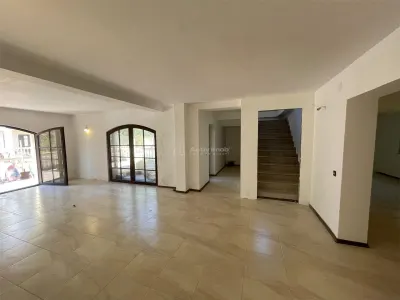 Casă 9 camere Petrești - poza 7