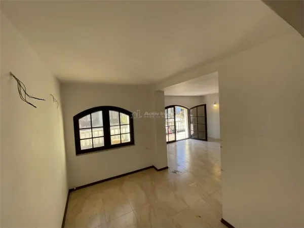 Casă 9 camere Petrești - poza 8