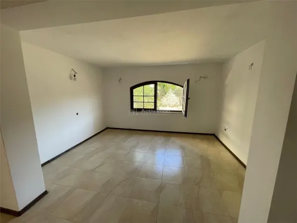 Casă 9 camere Petrești - poza 10