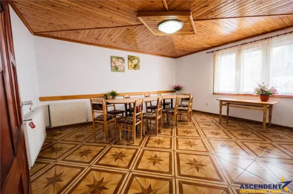 Casă 8 camere Moieciu de Jos - poza 11