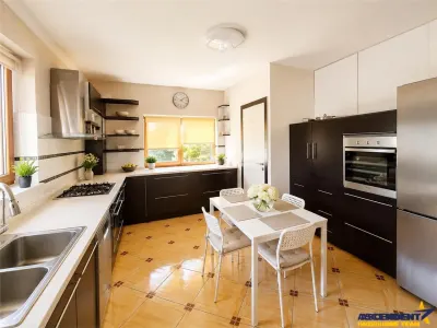 Casă 5 camere Brașov - poza 3