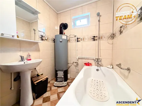 Casă 4 camere Cernat - poza 15