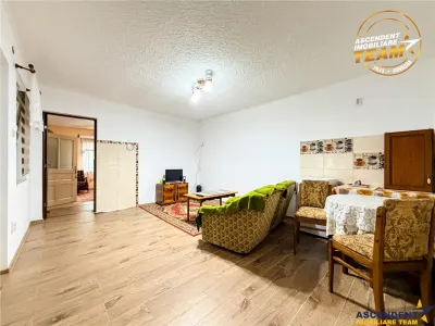 Casă 4 camere Cernat - poza 4