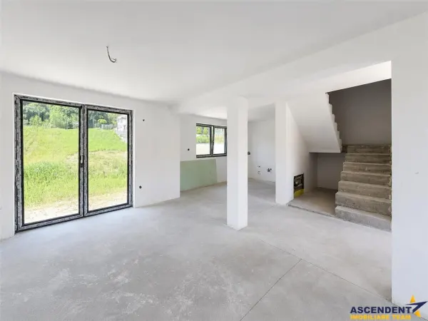 Casă 4 camere Voiniceni - poza 2