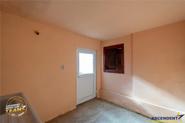 Casă 4 camere Bretcu - poza 16