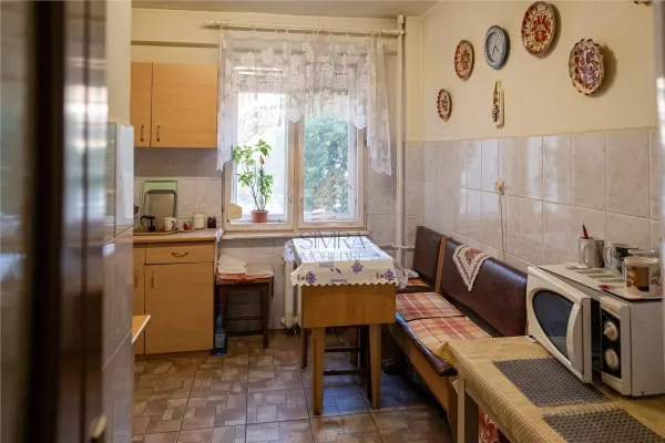 Apartament 4 camere Oradea - poza 2