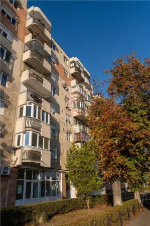 Apartament 4 camere Oradea - poza 23