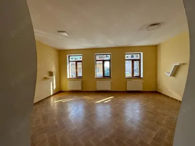 Casă versatilă 280 mp, teren 250 mp, 4 locuri parcare în Timișoara - Timisoara
