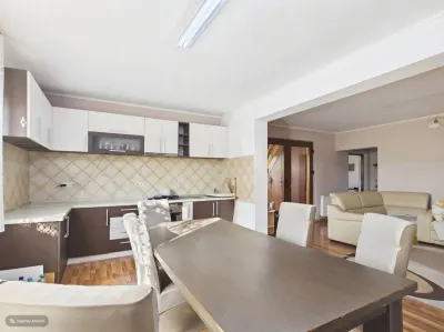 Casă 5 camere Les - poza 17